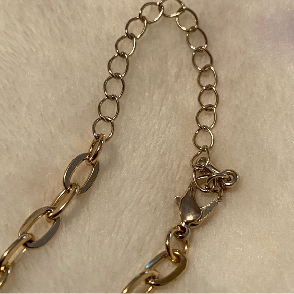 Costume Necklace - Earring Set. Blue, Green in Gold Setting. - Picture 9 of 9